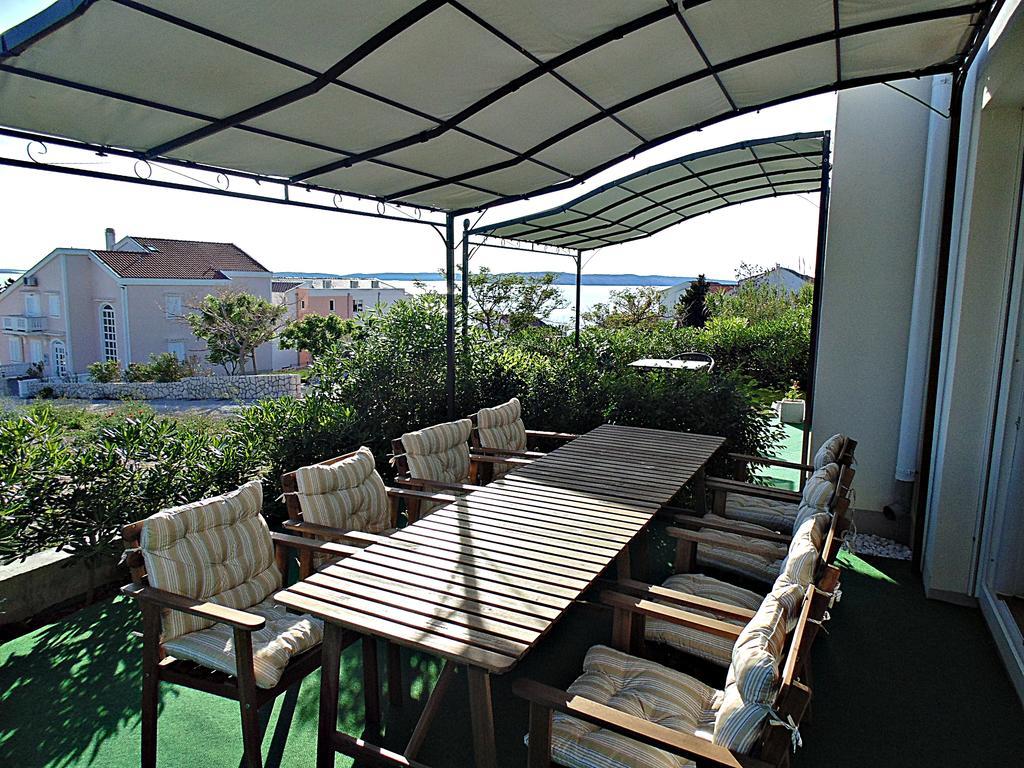 House Natali 70M From The Beach - Free Ev Top Up Ртина Екстериор снимка