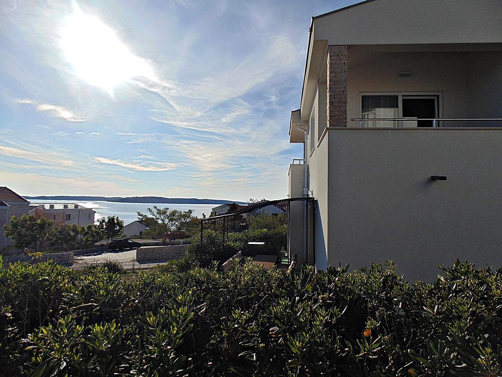 House Natali 70M From The Beach - Free Ev Top Up Ртина Екстериор снимка