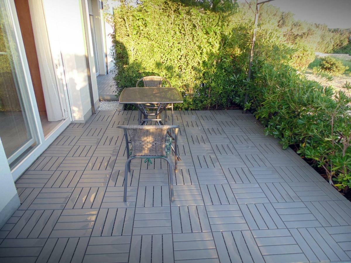 House Natali 70M From The Beach - Free Ev Top Up Ртина Екстериор снимка